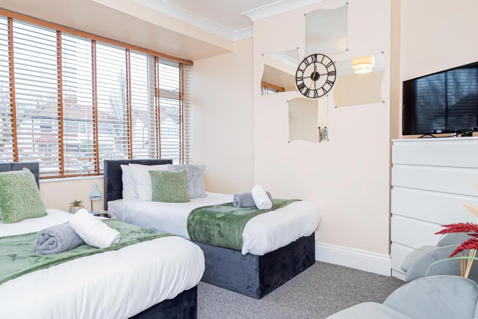 The Radleys Villa Birmingham Bagian luar foto